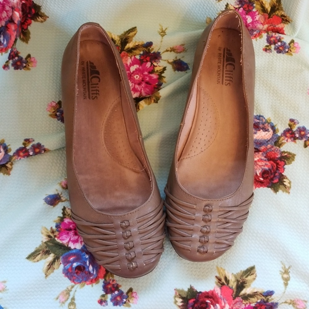 Cliffs by White Mountain | Size 8